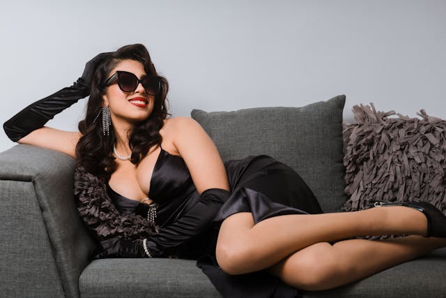 What is financial domination findom explained